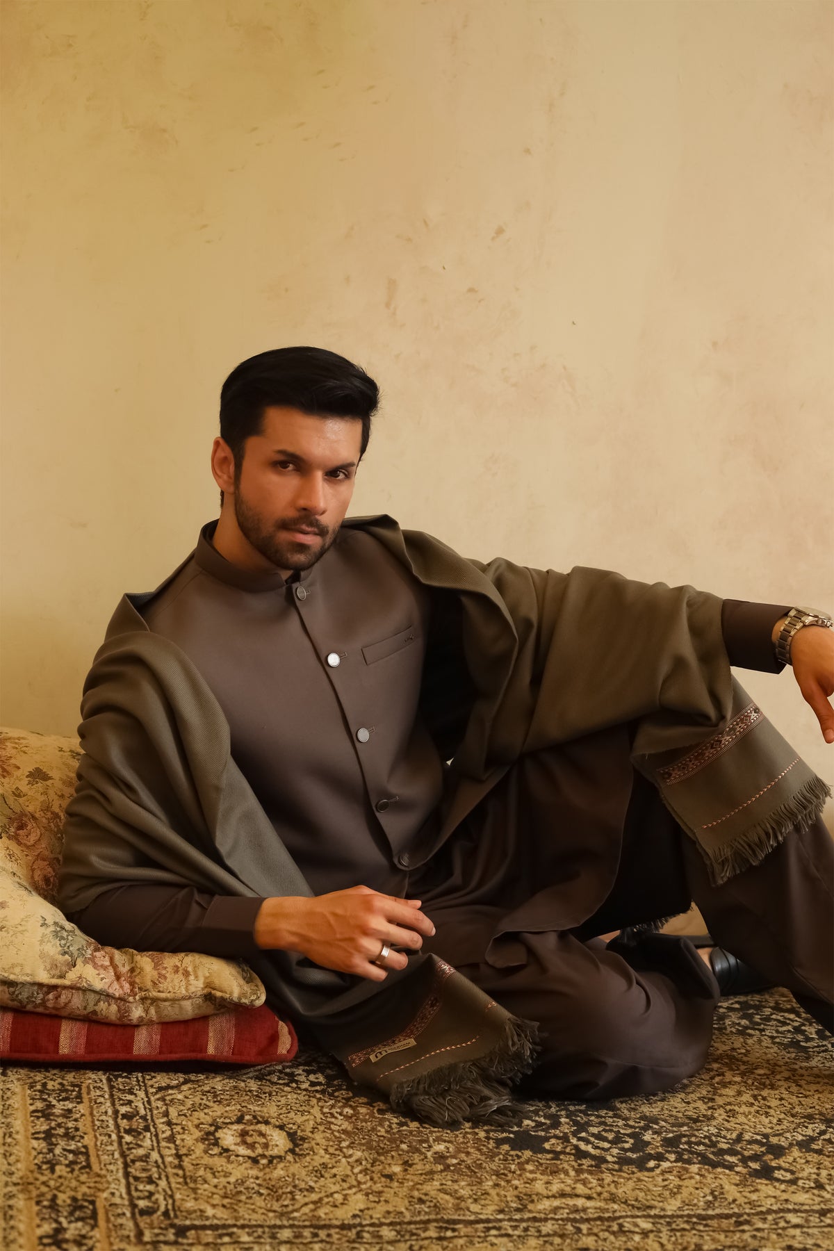 Mushroom Grey Acrylic Shawl - Men