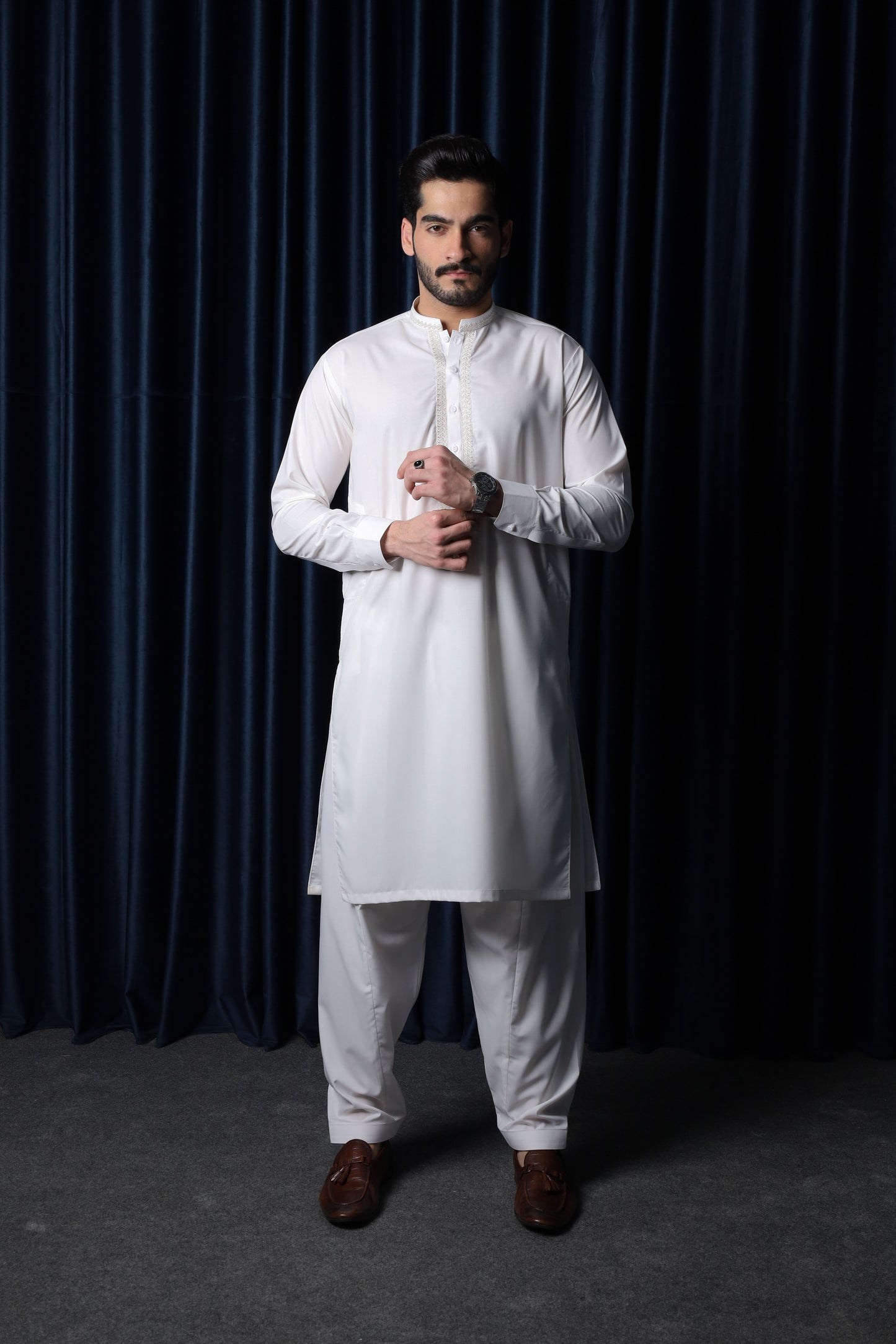 Off White Kameez Shalwar - Collar Neck Embroidered Edition - Men