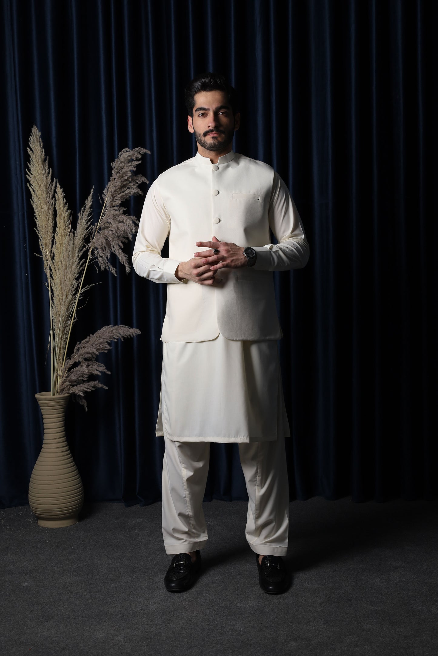 Bosky With Blended Waistcoat - Round Cut & Matching Fabric Buttons - Men